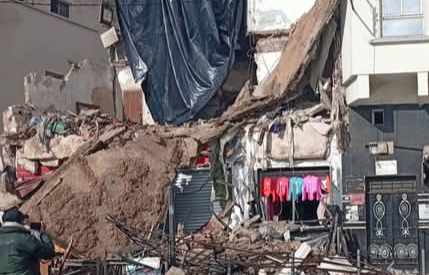 انهيار عمارة سكنية بشارع الفداء بمرس السلطان دون تسجيل خسائر بشرية